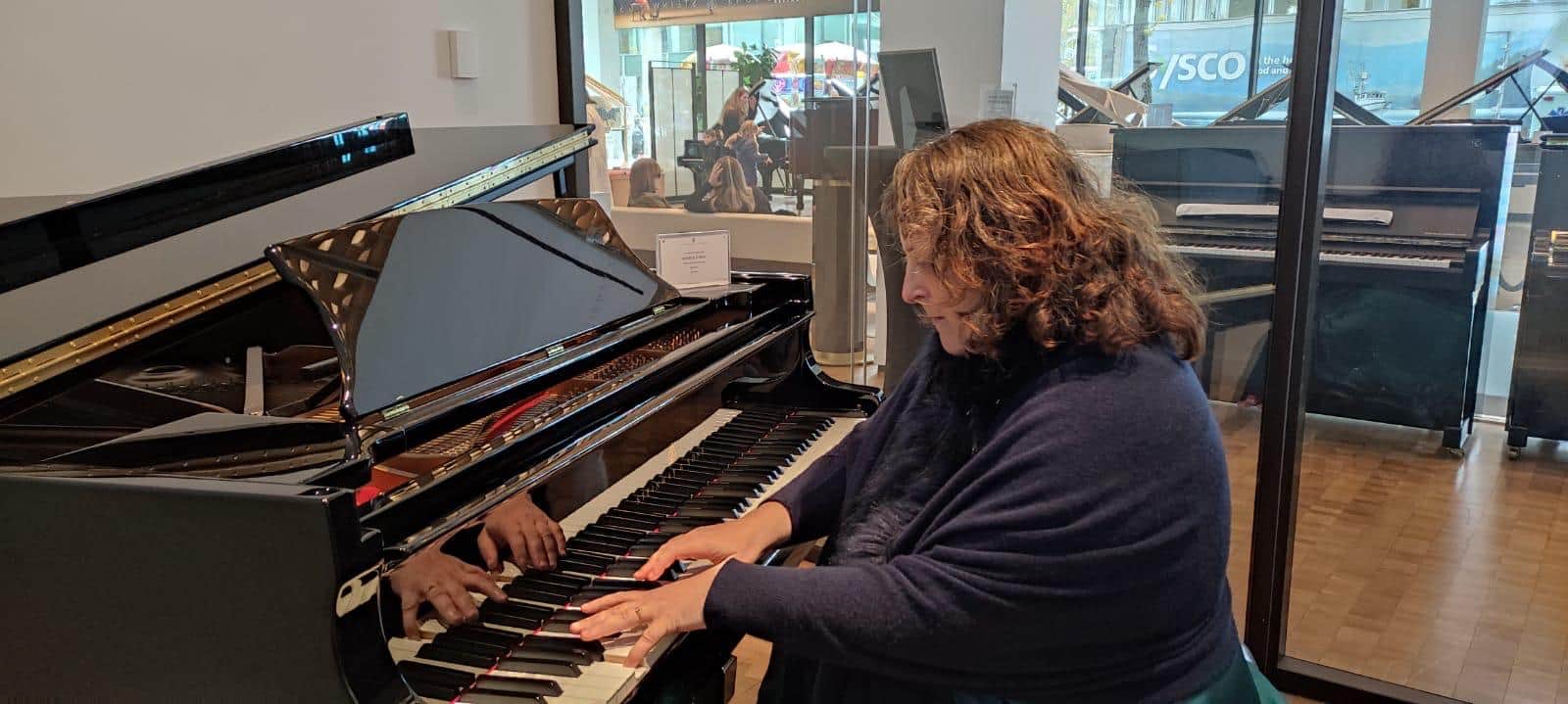 marybel-dessagnes-usine-steinway-new-york-piano-prepare-compositrice-pianiste-var-concert marybel-dessagnes-usine-steinway-new-york-piano-prepare-compositrice-pianiste-var-concert-biographie